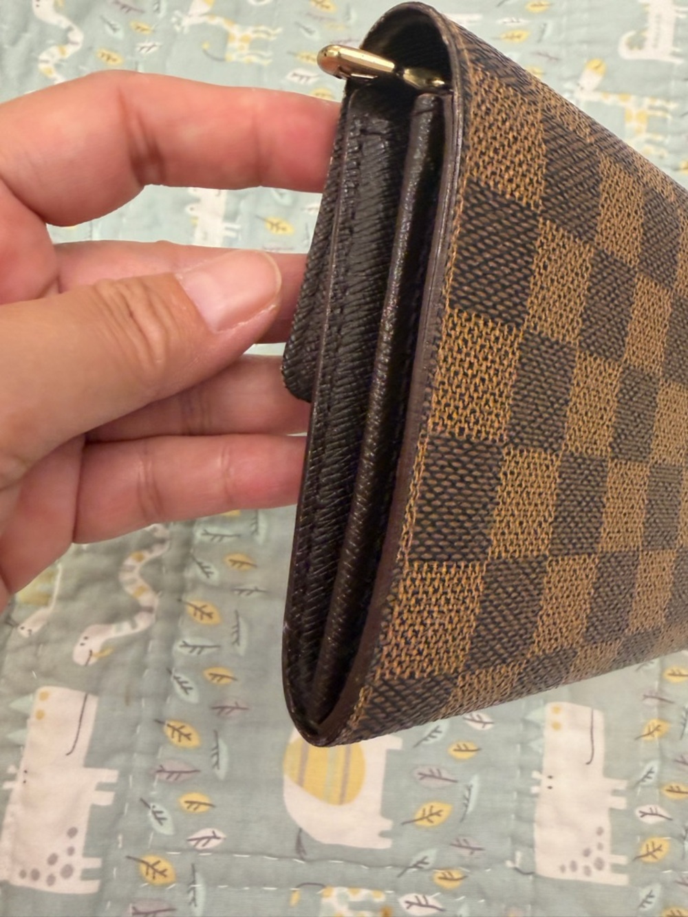 Louis Vuitton Sarah Damier Wallet (PRICE FIRM) - Picture 5 of 16